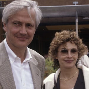 Archives - Marlène Jobert et son mari Walter Green lors des Internationaux de Tennis de Roland Garros à Paris. Mai 1996 © Michel CROIZARD via Bestimage