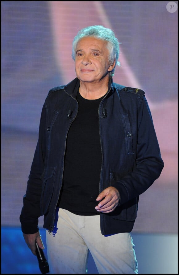 Michel Sardou dans l'émission "Vivement dimanche" en septembre 2010.