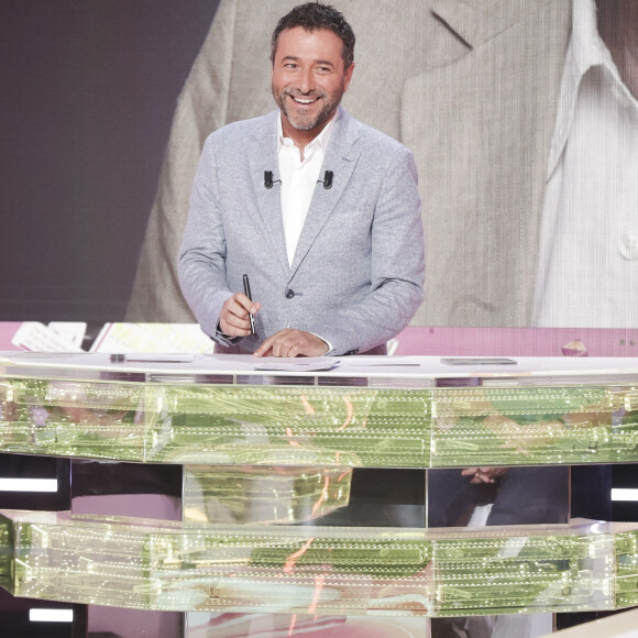 Exclusif - Bernard Montiel sur le plateau de l'émission TPMP People, enregistrée le 1er juin, présentée par B.Montiel et diffusée le 03 juin sur C8 à Paris, France, le 1er juin 2023. © Jack Tribeca/Bestimage 