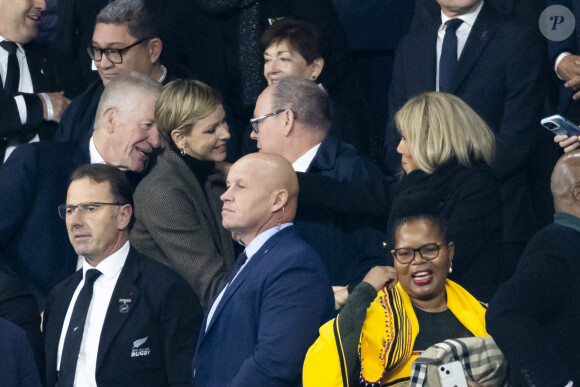 La princesse Charlene de Monaco, Brigitte Macron - La princesse Charlene de Monaco laisse éclater sa joie lors de la victoire de l'Afrique du Sud à la finale de la coupe du monde de rugby au stade de France le 28 octobre 2023. © Cyril Moreau / Bestimage 