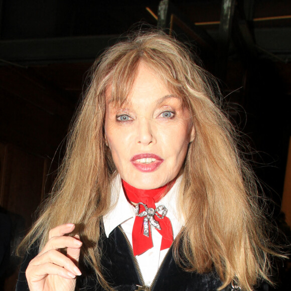 Et avoir été victime de fausses promesses. 
Arielle Dombasle - Remise du Prix Georges Bizet du Livre d'Opéra et de Danse au Théâtre des Champs-Elysées à Paris le 6 novembre 2023. © Philippe Baldini / Bestimage 