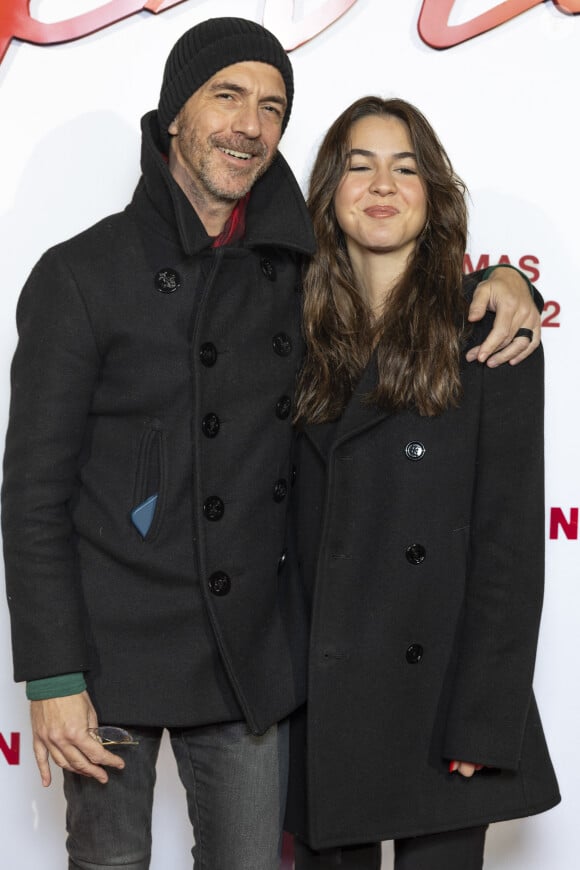 Calogero avec sa fille Nina - Avant-première mondiale du film "Napoléon" à la Salle Pleyel à Paris le 14 novembre 2023. © Olivier Borde / Bestimage