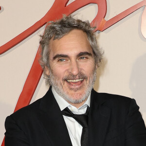 Celui qui prête ses traits à ce personnage historique, c'est le très talentueux Joaquin Phoénix.
Joaquin Phoenix - Avant-première mondiale du film "Napoléon" à la Salle Pleyel à Paris le 14 novembre 2023. © Coadic Guirec / Bestimage