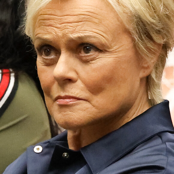 Exclusif - Muriel Robin - Avant-première du téléfilm "Les yeux Grands Fermés" à l'Amphithéâtre Marcel Long du Secrétariat d'Etat chargé de l'Enfance à Paris le 26 septembre 2023. © Coadic Guirec / Bestimage