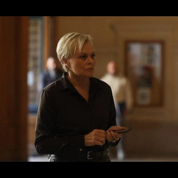 Muriel Robin et Anne Le Nen dans la série "Master Crimes", sur TF1.