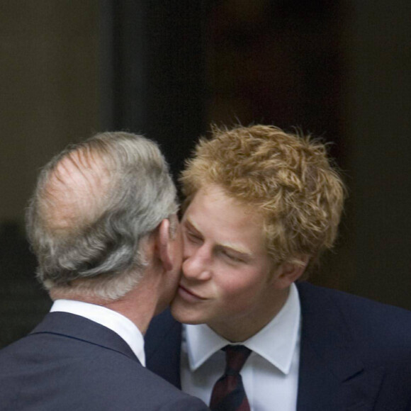 Prince Charles et les princes William et Harry - Messe en l'honneur de la princesse Diana célébrée par la famille royale en 2007.