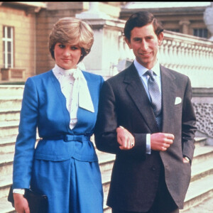 Lady Diana et le prince Charles lors de leurs fiançailles en 1981.

