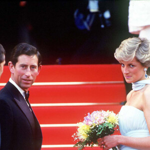 Il était venu en France pour récupérer le corps de son ex-femme.
Prince Charles, Lady Diana - Festival de Cannes 1987.