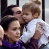 Jessica Alba, Cash Warren et leur adorable Honor dans un parc de Los Angeles