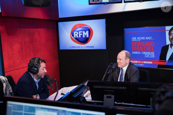 Exclusif - Bernard Montiel, le prince Albert II de Monaco - Bernard Montiel reçoit le prince Albert II de Monaco sur le plateau de la radio RFM lors de son émission "Une heure avec..." à l'occasion du Tribute to Grace Kelly (du 19 au 28/04 à Monaco) diffusion le 7 Avril 2019 à midi. Paris le 2 Avril 2019 © Cyril Moreau / Bestimage 