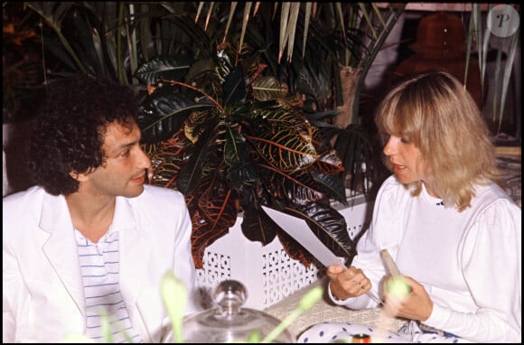 Michel Berger et France Gall chez Eddie Barclay à Saint-Tropez