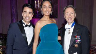 Bal des débutantes 2023 : Leïla Kaddour en robe bustier, Stéphane Bern avec son compagnon Yori pour une soirée magique