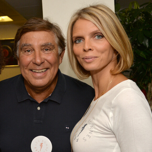 Alicia Aylies (Miss France 2017), Jean-Pierre Foucault et Sylvie Tellier lors de la 13e édition du Charity Day dans la salle des marchés d'Aurel BGC dans le quartier de la Bourse à Paris. © Veeren / Bestimage