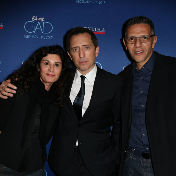 Exclusif - Gad Elmaleh avec Roschdy Zem et sa femme Nicole lors du photocall du spectacle de Gad Elmaleh "Oh My Gad" au "Carnegie Hall" à New York, le 11 février 2017. © Dominique Jacovides/Bestimage