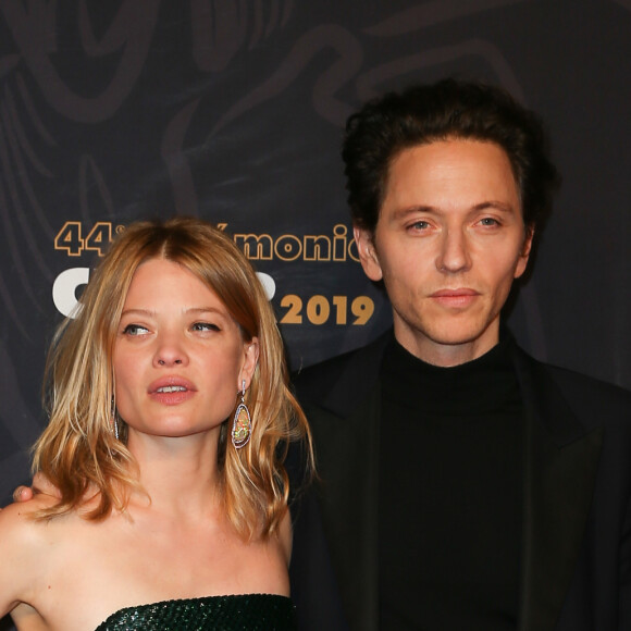 Mélanie Thierry et son compagnon le chanteur Raphaël (Raphaël Haroche) - Photocall de la 44ème cérémonie des César à la salle Pleyel à Paris. Le 22 février 2019 © Borde-Jacovides / Bestimage 