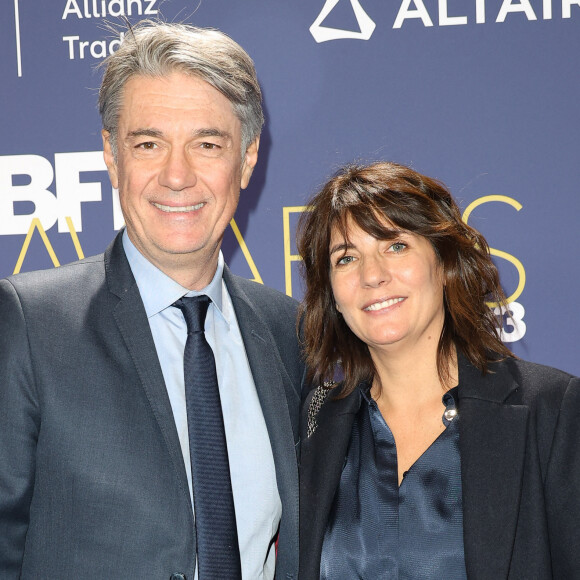  Estelle Denis a fait belle impression aux côtés du journaliste Alain Marschall
 
Alain Marschall et Estelle Denis - 19ème édition des "BFM Awards" à la Pyramide du Louvre à Paris le 5 décembre 2023. Cette cérémonie récompense la éussite, l'investissement, l'innovation, le rayonnement français à l'international et les grandes entreprises familiales de l'année 2023 © Coadic Guirec/Bestimage