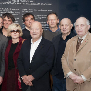 C'est une 15e édition réussie pour les prestigieux Prix de Photographie Marc Ladreit de Lacharrière.
Exclusif - Françoise Huguier, Catherine Henriette, Katharine Cooper, Jean-François Spricigo, Eric Pillot, FLORE, Bruno Fert, Marc Ladreit de Lacharrière, Olivier Jobard, Pascal Maitre, Laurent Petitgirard - 15 ans du Prix de Photographie Marc Ladreit de Lacharrière à l'Académie des Beaux-Arts au Pavillon Comtesse Caen de l'Institut de France. © Jack Tribeca / Bestimage