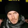 David Beckham et ses adorables fans à l'aéroport de Manchester, avant de repartir à Milan, le 10 mars 2010