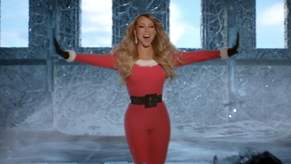 Cette année "All I Want for Christmas Is You" a été surpassée par la chanson de Noël d'une artiste de 78 ans baptisée Brenda Lee
La chanteuse Mariah Carey déclare le début des festivités de Noel avec sa célèbre chanson "All I Want for Christmas Is You" 