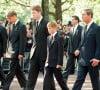 Personne n'a oublié les images de Harry et William marchant derrière le cercueil de leur maman Diana lors de ses funérailles
Archives - Le prince Philip, duc d'Edimbourg, le prince William, le comte Charles Spencer, le prince Harry et le prince Charles lors de la procession funéraire lors des funérailles de la princesse Diana.