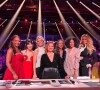 Elle était entourée de Sylvie Tellier et Nolwenn Leroy notamment
Estelle Mossely posant avec le jury 100% féminin de Miss France 2024.