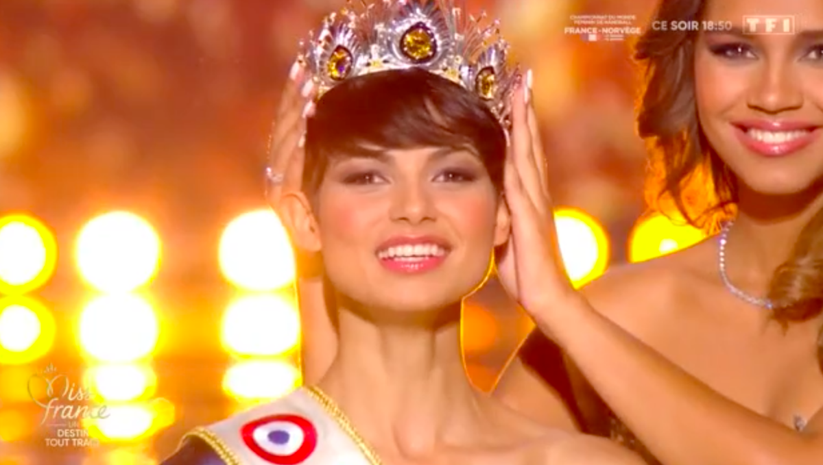 Eve Gilles (Miss France 2024) est-elle en couple ? Sa réponse très  déroutante - Purepeople