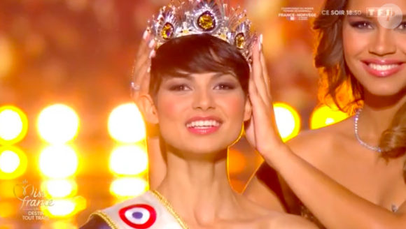 "On m'a trouvée trop mince, avec trop peu de formes, on a dit que j'avais l'air anorexique !", explique-t-elle.
Miss France 2024 diffusée sur TF1.