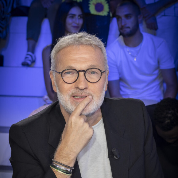 Exclusif - Laurent Ruquier sur le plateau de l'émission Touche pas à mon poste (TPMP) diffusée en direct sur C8 le 30 août 2022 et présentée par C.Hanouna. © Jack Tribeca / Bestimage