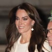 Kate Middleton sublime dans un cardigan festif lors d'une visite surprise