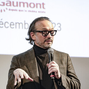 Vincent Perez - Avant-première du film "Une affaire d'honneur" à l'Institut Lumière à Lyon, le 13 décembre 2023. Ce long-métrage est réalisé par V.Perez et co-écrit avec sa femme K.Silla. © Sandrine Thesillat / Panoramic / Bestimage