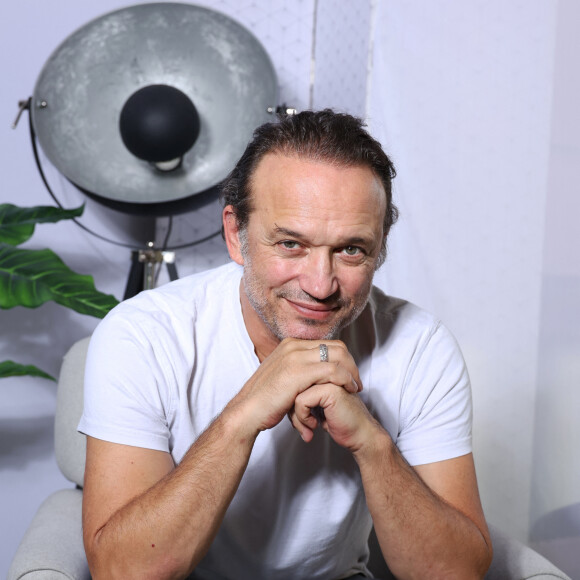 Exclusif - Rencontre avec Vincent Perez lors de la 12ème édition du festival "De l'écrit à l'écran" à Montélimar. Le 23 septembre 2023 © Denis Guignebourg / Bestimage 