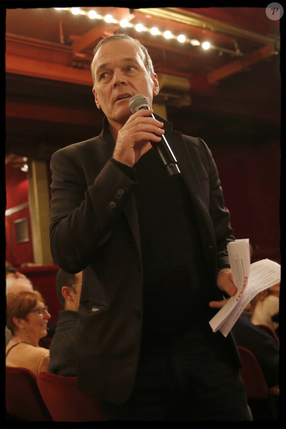 Exclusif - Laurent Baffie lors du backstage de la 6ème édition de la "Nuit de la Déprime" au casino de Paris, France, le 11 février 2019. © Alain Guizard/Bestimage 