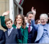 Ou peut-être n'avait-il pas très envie de retrouver toute sa famille.
La reine Margrethe, le prince Frederik, la princesse Mary, le prince Christian, le prince Isabelle, le prince Vincent, le prince Joachim, la princesse Marie, Graf Felix von Monpezat, le comte Nikolai de Monpezat, le comte Henrik de Monpezat, la comtesse Athéna de Monpezat de Danemark - La famille royale du Danemark lors de la célébration du 83ème anniversaire de la reine Margrethe au balcon du palais d'Amalienborg à Copenhague, Danemark, 16 avril 2023. 