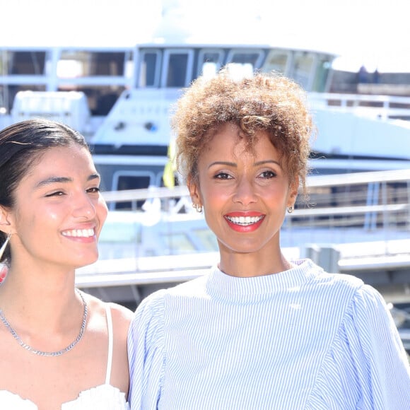 Esther Rollande, Sonia Rolland - Photocall du film "Un destin inattendu" lors de la 25ème édition du Festival de la Fiction de la Rochelle. Le 13 septembre 2023 © Denis Guignebourg / Bestimage