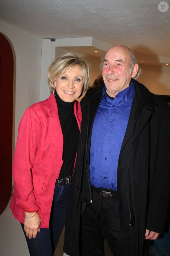Evelyne Dhéliat et René Metge - Sortie du livre de René Metge, "Pilote de 7 à 77 ans", chez "Arc de Triomphe Autos" à Paris, le 24 février 2022.