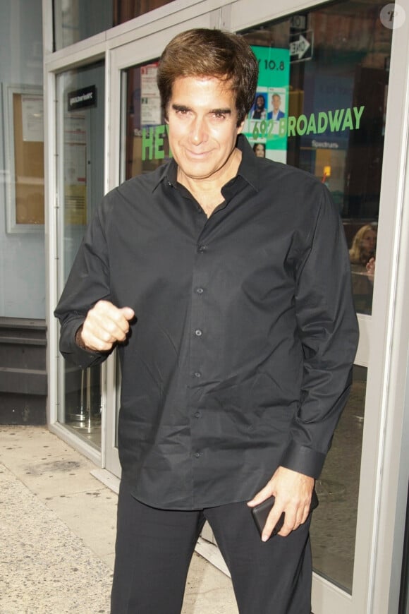 David Copperfield arrive à AOL Build à New York, le 8 octobre 2019  Super Magician David Copperfield was all smiles while arriving at the AOL Build Show in NYC. 8th october 2019 