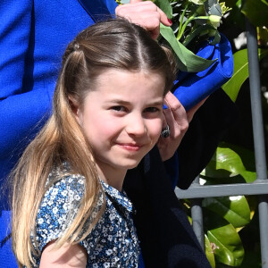 Mais également pour la messe de Pâques, en avril dernier.
La princesse Charlotte de Galles - La famille royale du Royaume Uni arrive pour assister à la messe de Pâques à la chapelle Saint Georges au château de Windsor, le 9 avril 2023. 