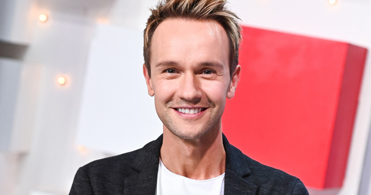 Cyril Féraud sur tous les fronts : son moyen radical pour ne pas perdre  pied en pleine gloire - Purepeople