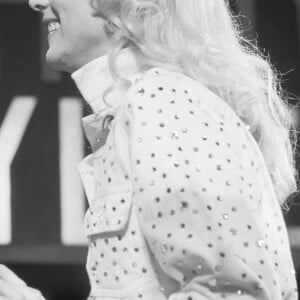En France, à Paris, sur le plateau de l'émission "Show Sylvie Vartan", Johnny HALLYDAY. Le 15 janvier 1975 © Bernard Leguay via Bestimage