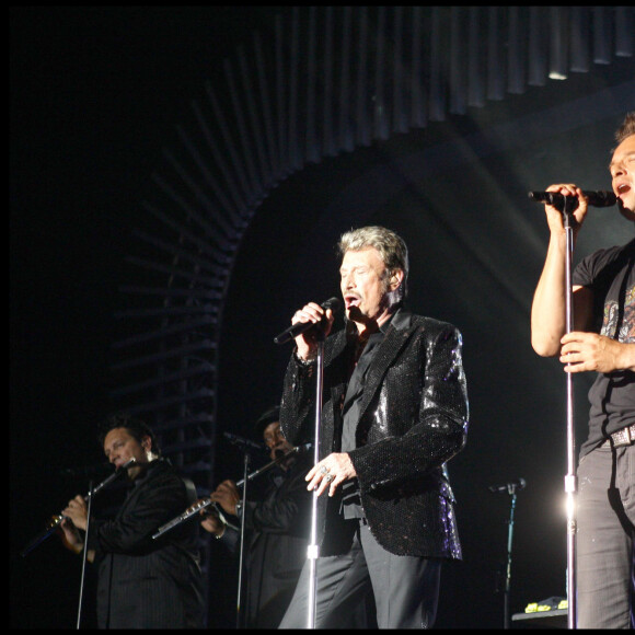 EXCLUSIF - JOHNNY ET SON FILS DAVID HALLYDAY - CONCERT DE JOHNNY HALLYDAY AU SPORTING DE MONACO, TOURNEE "TOUR 66"  