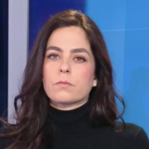 La guerre entre les trois enfants d'Alain Delon ne fait que commencer… 
Anouchka Delon était l'invitée du journal du 20h sur TF1 pour répondre aux questions d'Audrey Crespo-Mara au sujet des accusations de son frère, Anthony Delon.