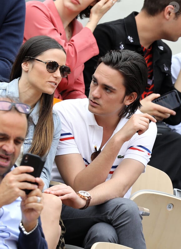Capucine Anav et Alain-Fabien Delon dans les tribunes lors des internationaux de tennis de Roland Garros à Paris, France, le 30 mai 2019. © Jacovides-Moreau/Bestimage