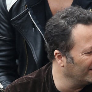 Arthur (Jacques Essebag) et sa compagne Mareva Galanter dans les tribunes de la finale homme des internationaux de France de Roland Garros à Paris le 5 juin 2016. © Moreau-Jacovides / Bestimage 