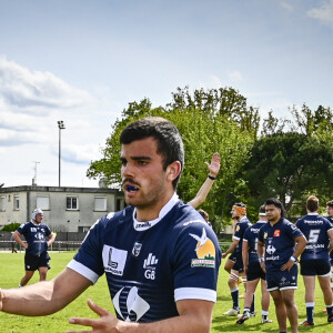 Le fils du Selectionneur Fabien Galthié Mathis Galthié - Fabien et Mathis Galthié durant le Match Espoir Agen vs Colomiers à Agen le 10 avril 2021. © Thierry Breton / Panoramic / Bestimage