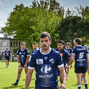 Fabien Galthié et Mathis se sont envolés pour New York
Le fils du Selectionneur Fabien Galthié Mathis Galthié - Fabien et Mathis Galthié durant le Match Espoir Agen vs Colomiers à Agen le 10 avril 2021. © Thierry Breton / Panoramic / Bestimage