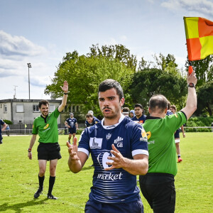 Le fils du Selectionneur Fabien Galthié Mathis Galthié - Fabien et Mathis Galthié durant le Match Espoir Agen vs Colomiers à Agen le 10 avril 2021. © Thierry Breton / Panoramic / Bestimage