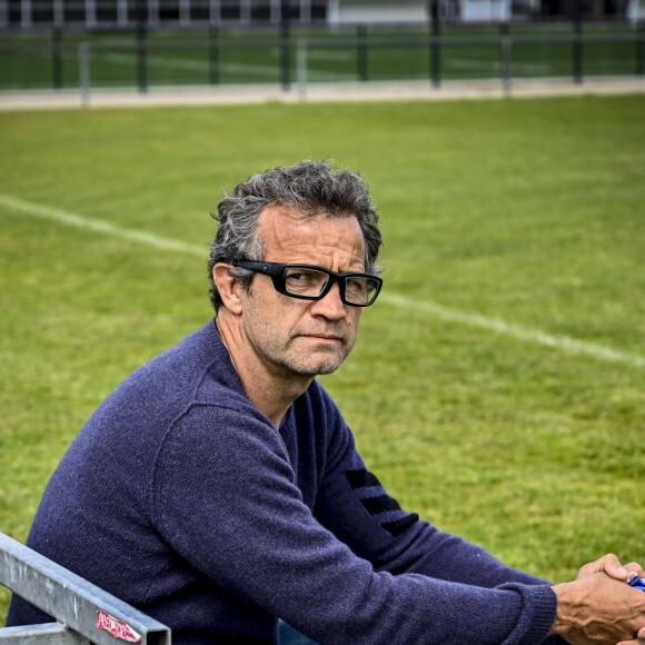 La petite équipe en a même profité pour aller voir un match de basket
Le Selectionneur Fabien Galthié. - Fabien et Mathis Galthié durant le Match Espoir Agen vs Colomiers à Agen le 10 avril 2021. © Thierry Breton / Panoramic / Bestimage