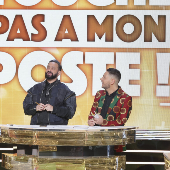 Exclusif - Cyril Hanouna, Sasha Elbaz - Sur le plateau de l'émission TPMP (Touche Pas à Mon Poste) présentée en direct par C.Hanouna et diffusée sur C8 - Paris le 12/01/2023 - © Jack Tribeca / Bestimage 
