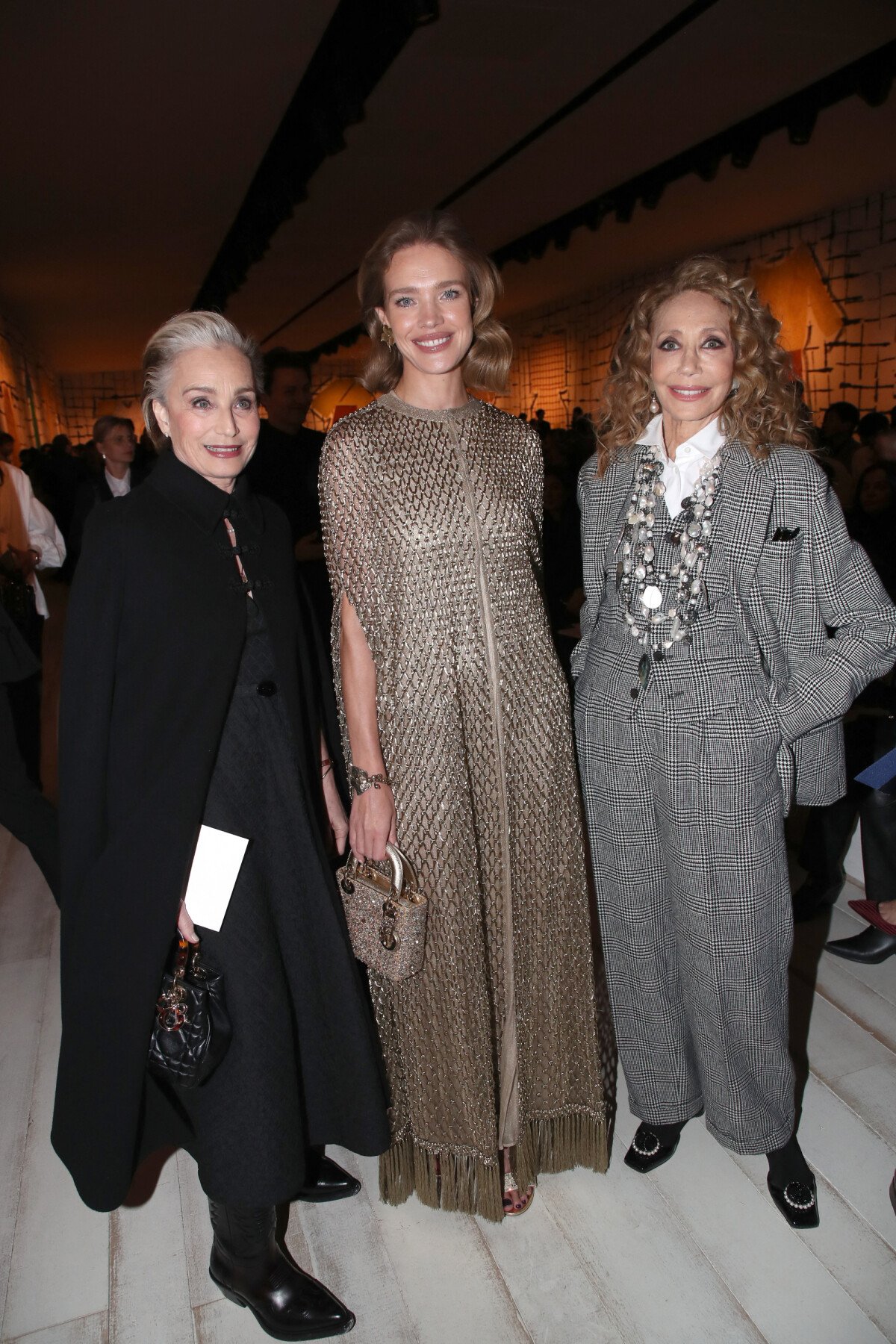 Photo : Kristin Scott Thomas, Natalia Vodianova et Marisa Berenson - Défilé  de Mode Christian Dior, Collection Haute Couture Printemps/Été 2024 - Front  Row, dans le cadre de la Fashion Week de