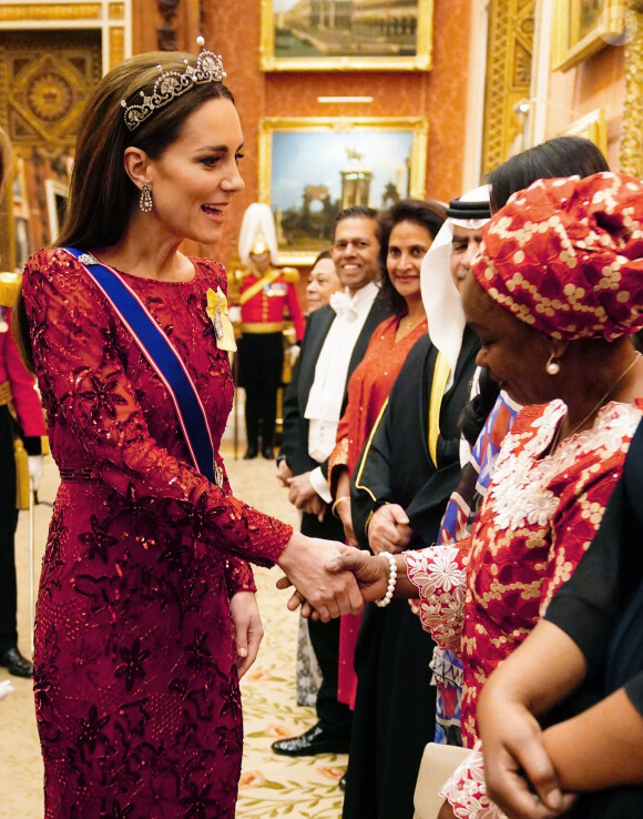 Catherine Kate Middleton, princesse de Galles - La famille royale d'Angleterre lors de la réception des corps diplômatiques au palais de Buckingham à Londres le 6 décembre 2022. 